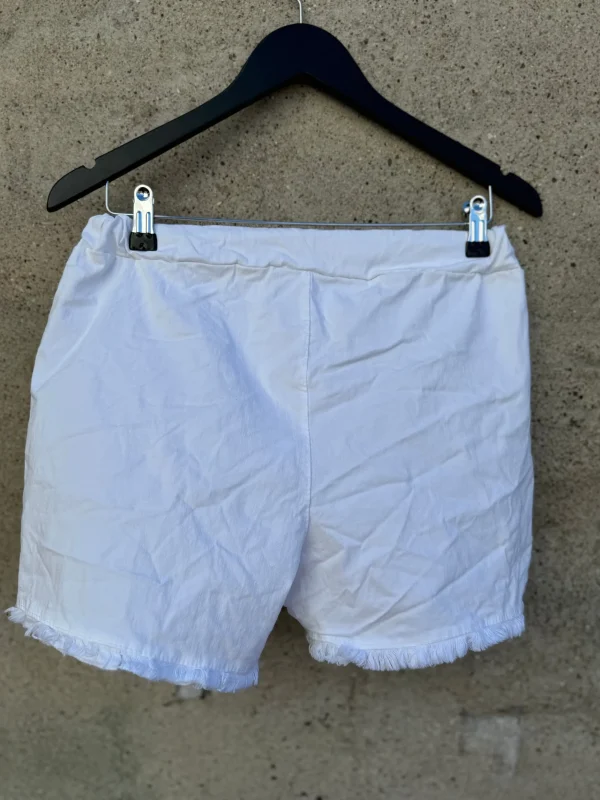 New By Carla shorts Shorts