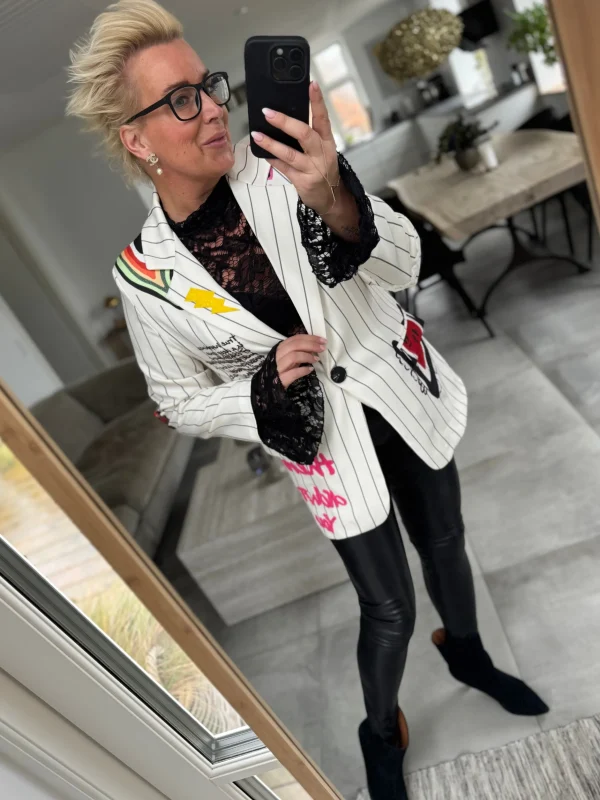 Hot By Dali blazer stripe off Blazer