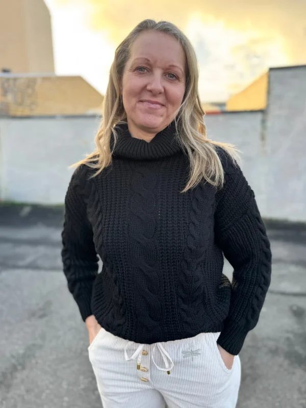 Online By Kylie strik Strik
