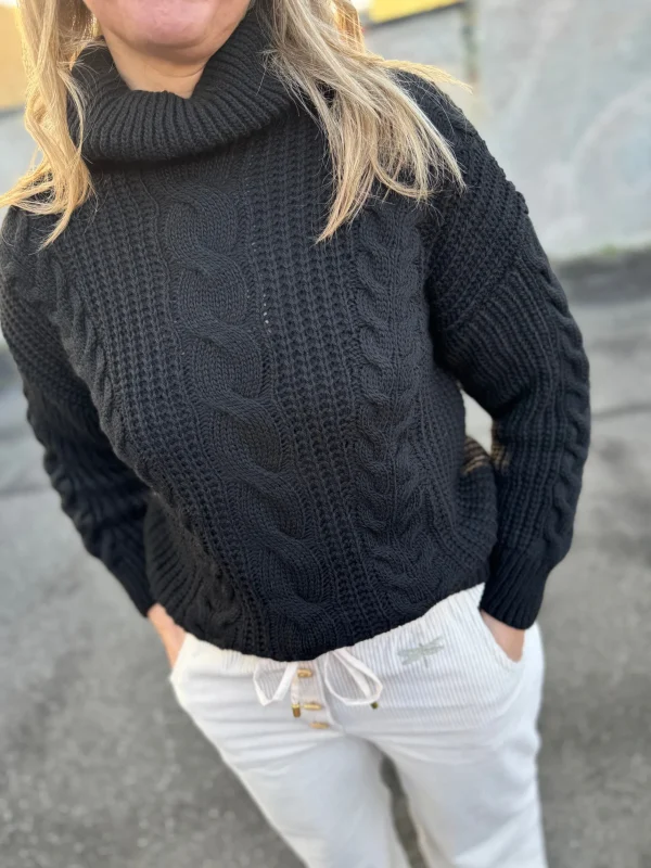 Online By Kylie strik Strik