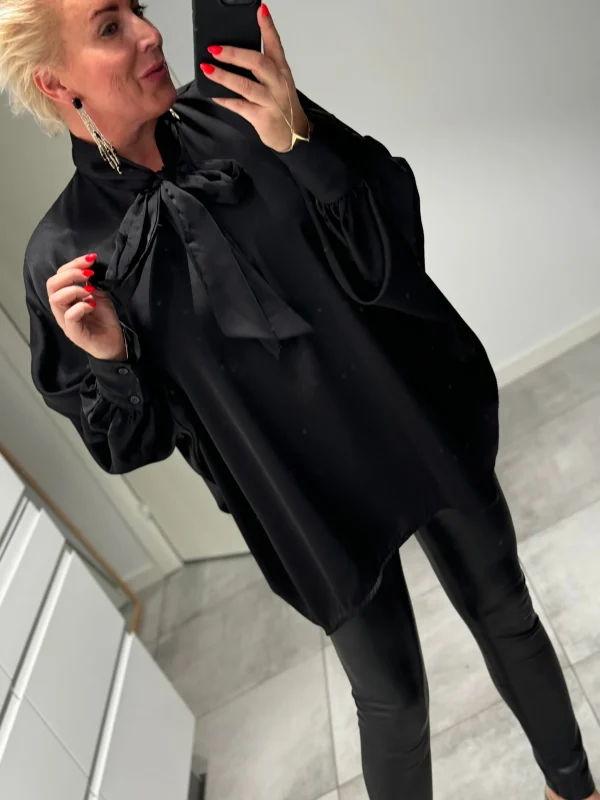 Sale By Megan satin skjorte Bluser | Skjorter