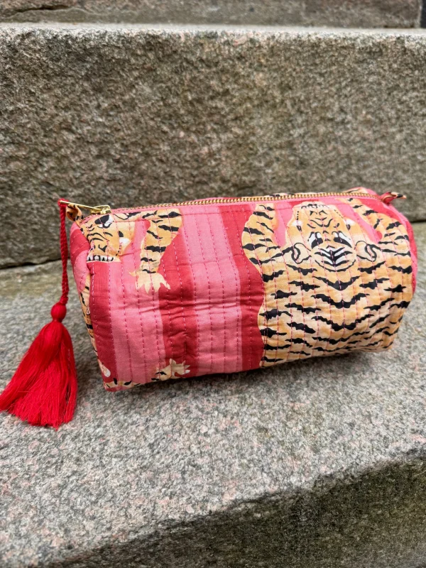Hot By Melua beauty bag M Tasker