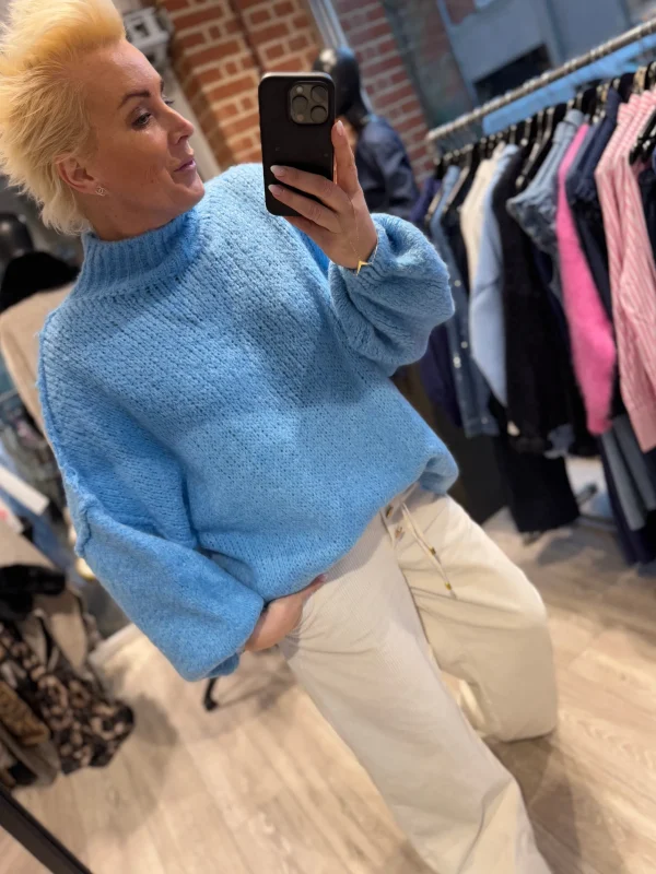 Clearance By Monique knit roll Strik