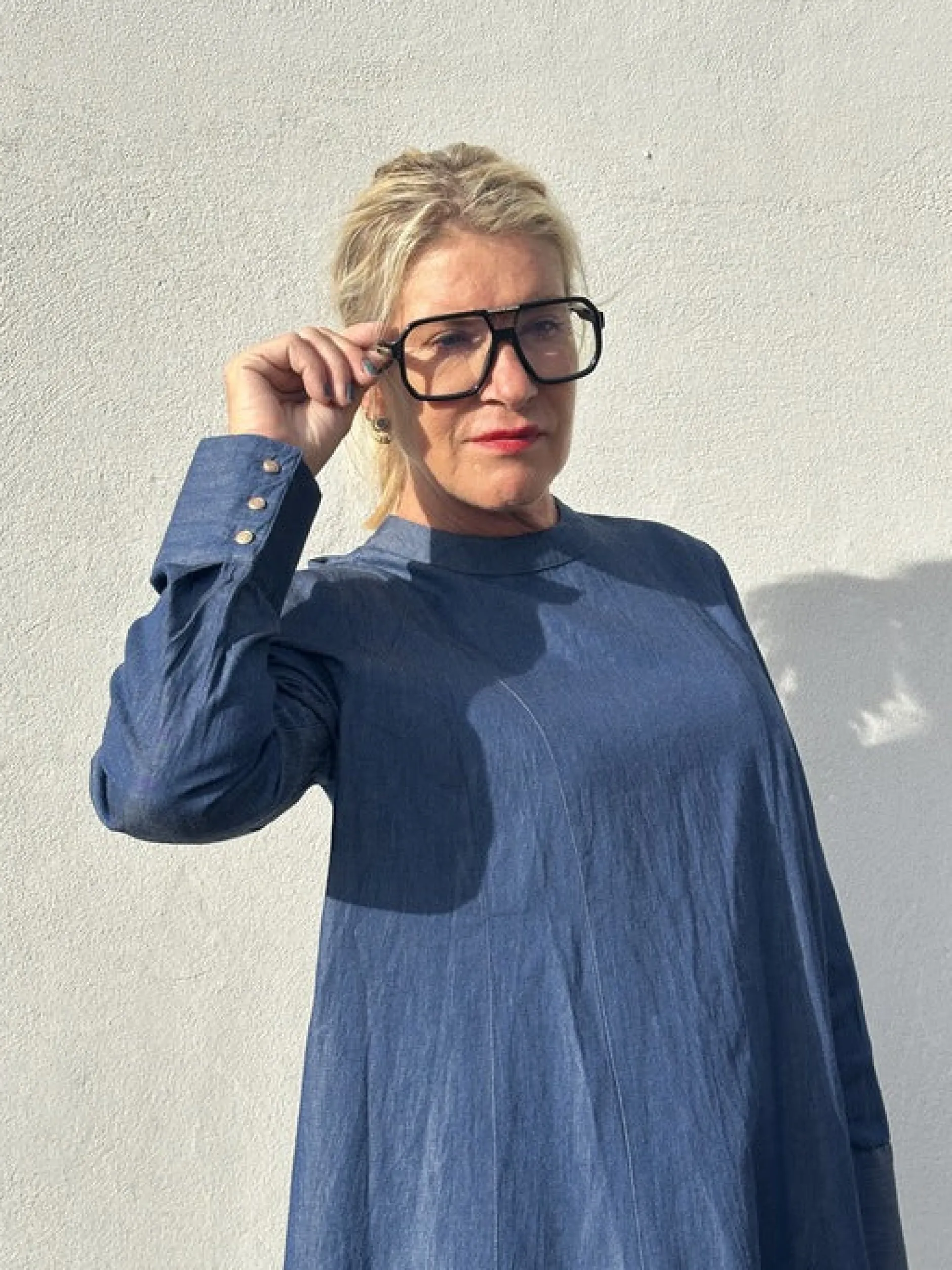 gaspar__bow_denim_dress_b_12.webp Discount 2407711 Bow denim dress Kjoler | Kjoler
