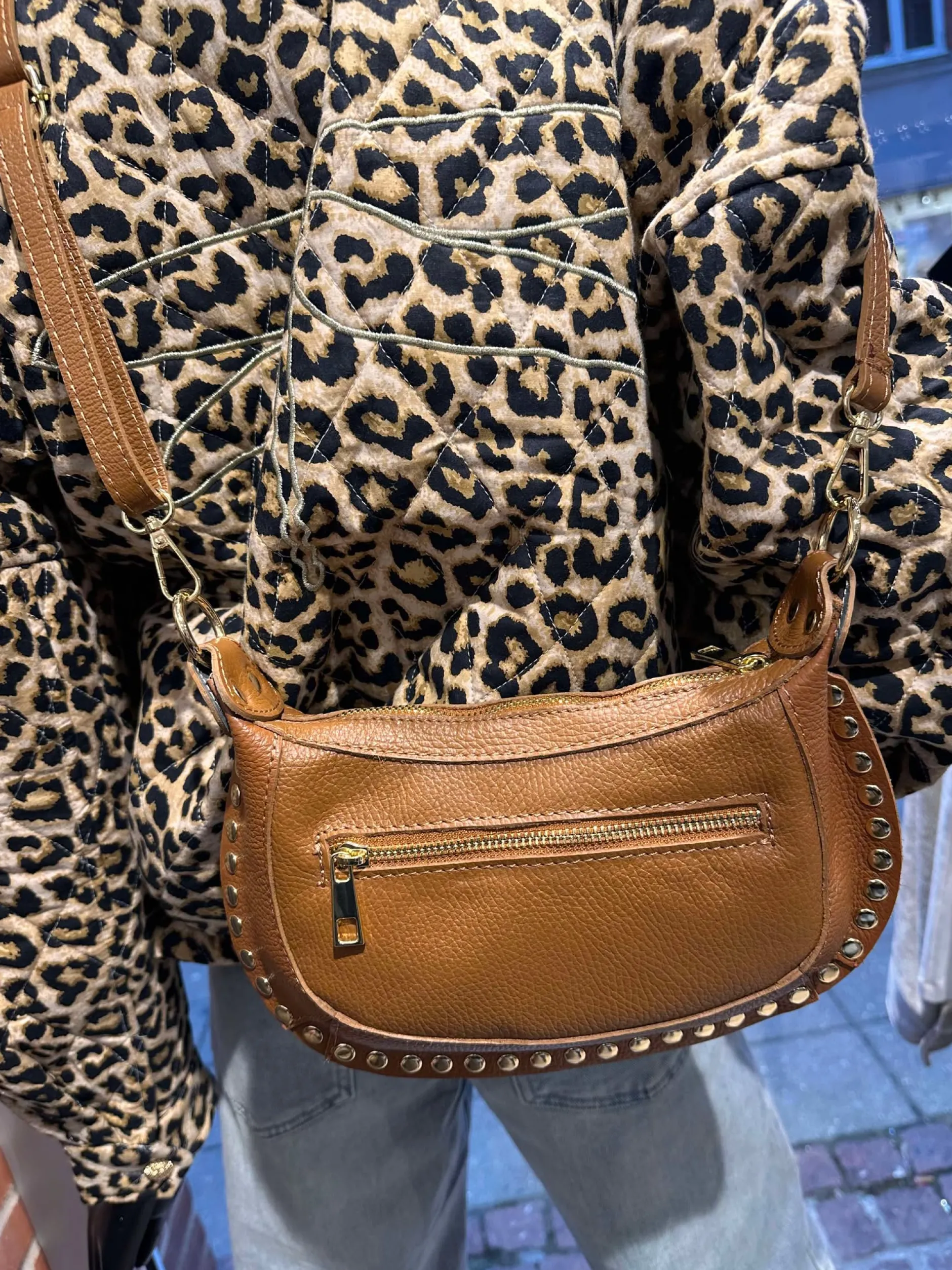 riley_bag_leather_studs_c_0.webp Fashion Riley bag leather studs Tasker